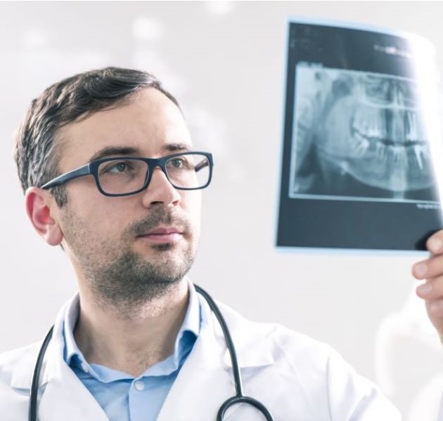 dental implants in Istanbul x-ray check