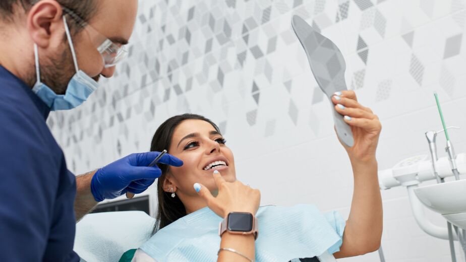Mirror smile preview—2025 dental aesthetics trends, Birgul Klinik