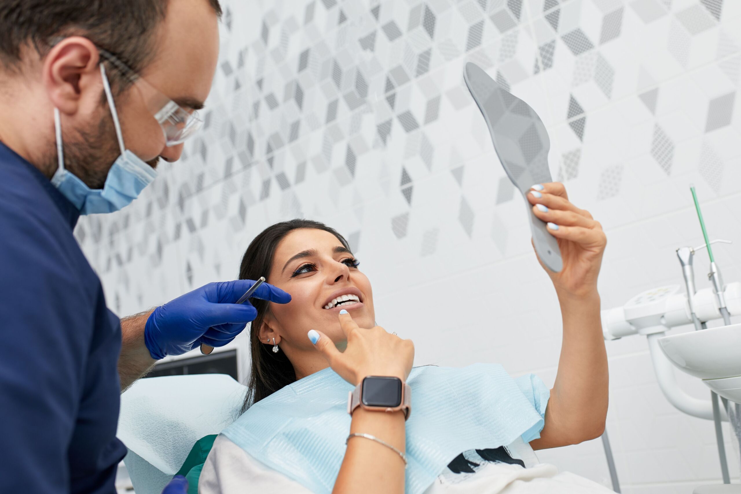 Mirror smile preview—2025 dental aesthetics trends, Birgul Klinik