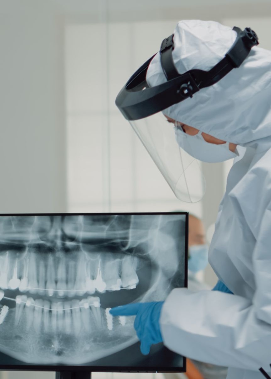 Dental implants in Istanbul – implant planning and CBCT.
