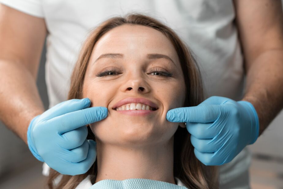 smile-makeover-consultation-birgul-klinik